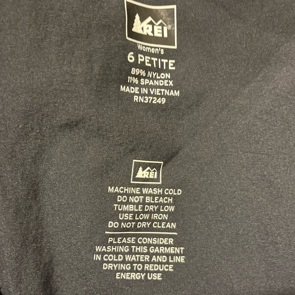 REI Women's Black Outdoor convertible Pants Shorts 6P - Picture 8 of 8